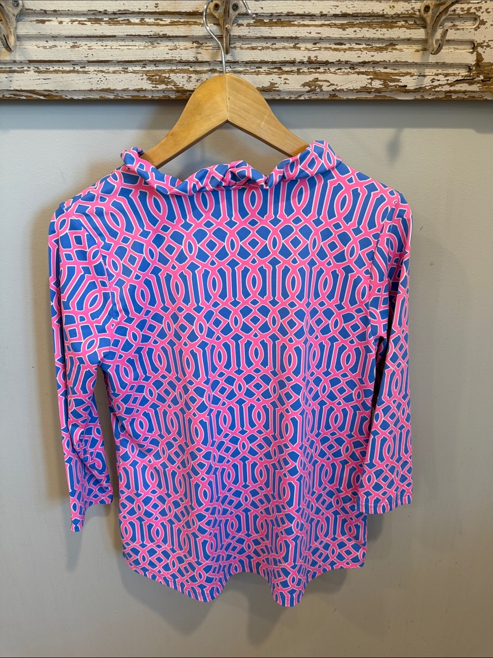Lulu-B Ruffle Neck Top size Small - Picture 2 of 6